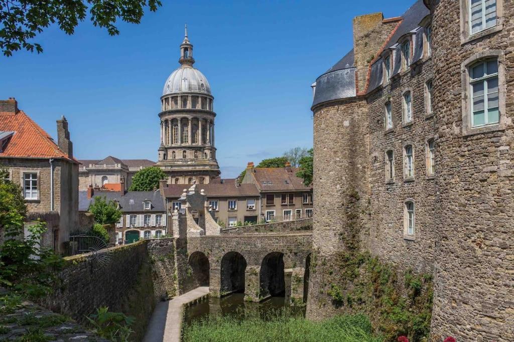 Aux Remparts De La Vieille Ville - 4P, Parking Булон сюр Мер Екстериор снимка